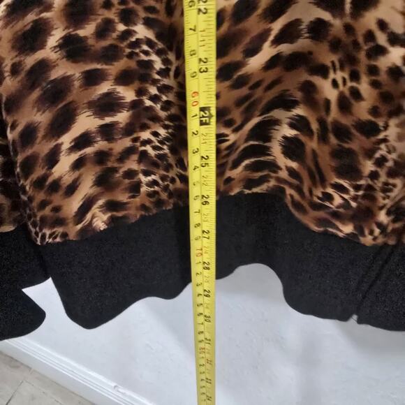 Women’s Leopard Print Bomber Jacket Zip Up Animal Print Coat Size 3XL Silk - Picture 9 of 12